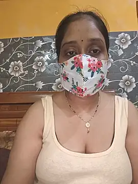Snapshot of Garimaa_Cherry chatting on June 29, 2026, 7:57 pm Garimaa Cherry online show from June 29, 2026, 7:57 pm