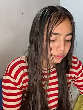Snapshot of Julia_valentina chatting on July 5, 2026, 1:32 am Julia valentina online show from July 5, 2026, 1:32 am