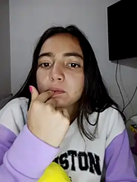Snapshot of Julia_valentina chatting on July 21, 2026, 3:30 am Julia valentina online show from July 21, 2026, 3:30 am