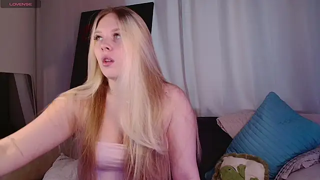 Snapshot of bellablanche chatting on June 28, 2026, 11:27 am bellablanche online show from June 28, 2026, 11:27 am