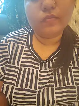 Snapshot of Mastu_Malaika_28 chatting on June 18, 2026, 12:54 pm Mastu Malaika 28 online show from June 18, 2026, 12:54 pm