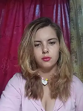 Snapshot of SunnySofii chatting on July 8, 2026, 5:24 pm SunnySofii online show from July 8, 2026, 5:24 pm