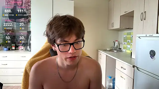 Snapshot of JadeNoiiir chatting on July 29, 2026, 6:34 am JadeNoiiir online show from July 29, 2026, 6:34 am
