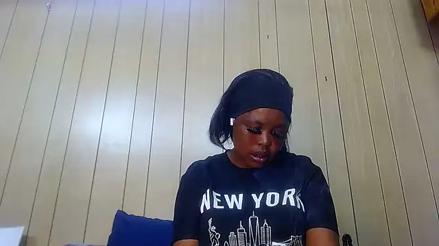 Snapshot of spicykittyy chatting on July 17, 2026, 9:39 am spicykittyy online show from July 17, 2026, 9:39 am