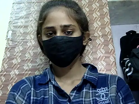 Snapshot of sayana_shrma chatting on August 10, 2026, 3:35 am sayana shrma online show from August 10, 2026, 3:35 am