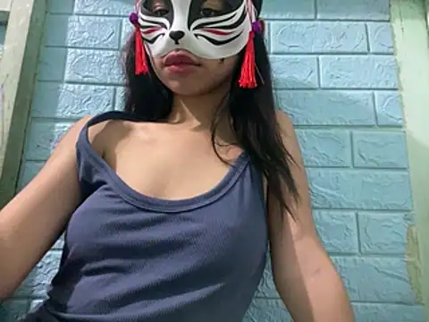 Juiceejeii online show from July 14, 2026, 5:01 am
