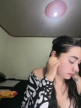 MiaSanchez Pink online show from June 26, 2026, 1:06 pm