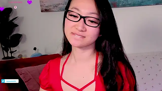 Snapshot of MySweetSofie chatting on February 15, 2026, 9:58 pm MySweetSofie online show from February 15, 2026, 9:58 pm