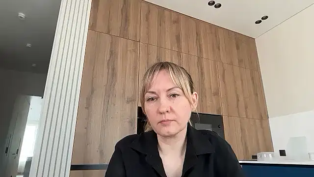 Dorielle online show from June 27, 2026, 12:22 pm