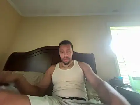 Snapshot of Charmingswoleking chatting on July 8, 2026, 10:10 pm Charmingswoleking online show from July 8, 2026, 10:10 pm