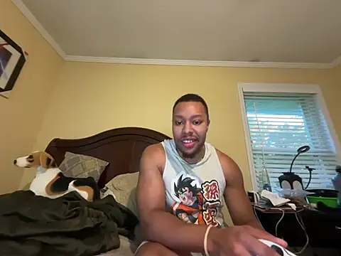 Snapshot of Charmingswoleking chatting on August 4, 2026, 12:26 am Charmingswoleking online show from August 4, 2026, 12:26 am