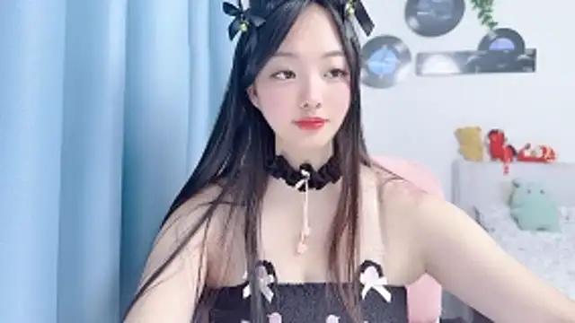 Snapshot of Winnie666999 chatting on July 6, 2026, 3:03 pm Winnie666999 online show from July 6, 2026, 3:03 pm