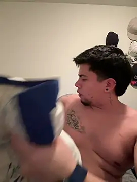 Snapshot of Sualazar chatting on January 9, 2026, 9:00 pm Sualazar online show from January 9, 2026, 9:00 pm