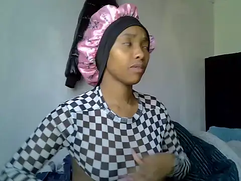 Snapshot of pretty_jaz chatting on June 23, 2026, 6:11 am pretty jaz online show from June 23, 2026, 6:11 am