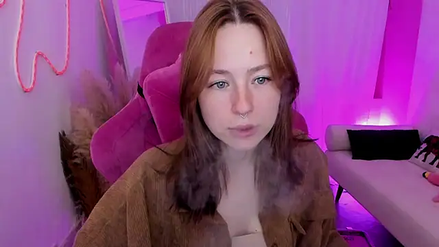 DamnWitchh online show from June 29, 2026, 8:32 am
