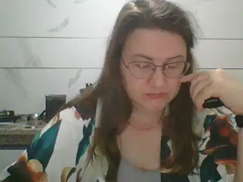 Tarelyn online show from June 30, 2026, 12:10 am