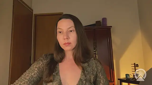 Snapshot of kittycat4you chatting on November 25, 2025, 10:04 am kittycat4you online show from November 25, 2025, 10:04 am