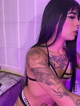 Snapshot of -Brittanny chatting on August 9, 2026, 1:02 am -Brittanny online show from August 9, 2026, 1:02 am
