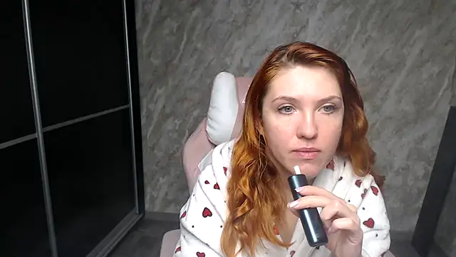 Reginasmilee online show from February 23, 2026, 4:14 am