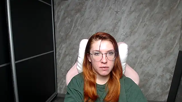 Reginasmilee online show from February 11, 2026, 3:45 pm