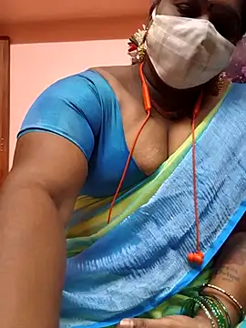 Snapshot of yalini1431 chatting on July 28, 2026, 9:03 pm yalini1431 online show from July 28, 2026, 9:03 pm