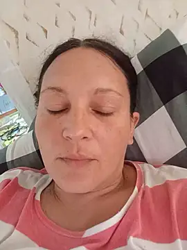 Irisssska online show from July 6, 2026, 7:37 am