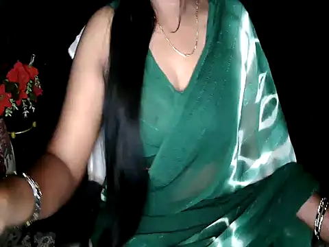 Snapshot of Shara20 chatting on July 7, 2026, 6:44 pm Shara20 online show from July 7, 2026, 6:44 pm