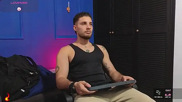 Kiing 001 online show from July 9, 2026, 7:24 pm