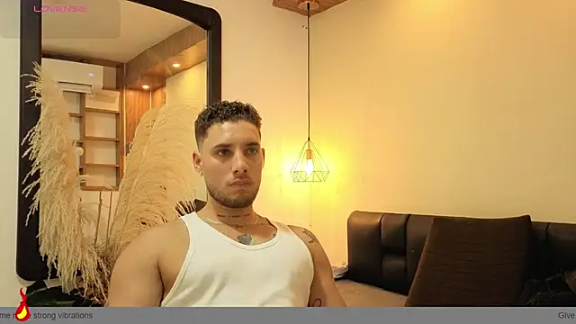 Kiing 001 online show from July 30, 2026, 7:24 pm