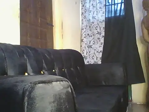 Snapshot of _Mryn chatting on June 26, 2026, 3:07 pm Mryn online show from June 26, 2026, 3:07 pm