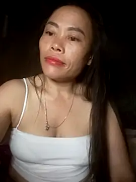 Snapshot of lindabeo-89 chatting on July 5, 2026, 6:37 pm lindabeo-89 online show from July 5, 2026, 6:37 pm