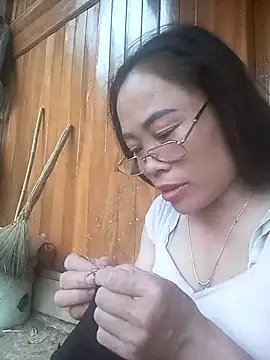 Snapshot of lindabeo-89 chatting on June 26, 2026, 10:32 am lindabeo-89 online show from June 26, 2026, 10:32 am