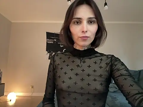 VivianGlow online show from June 29, 2026, 11:21 am