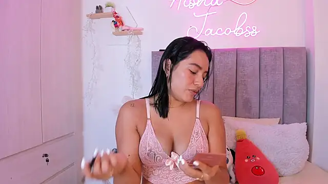 Snapshot of Aishajb_02 chatting on July 2, 2026, 5:41 pm Aishajb 02 online show from July 2, 2026, 5:41 pm