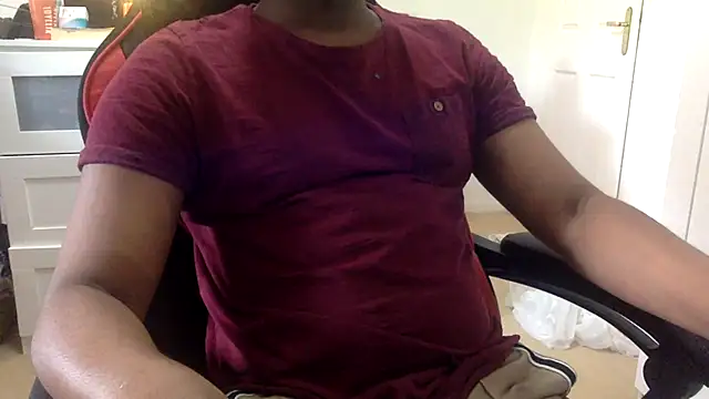 Snapshot of Black_Paris_HOT chatting on August 3, 2026, 7:05 am Black Paris HOT online show from August 3, 2026, 7:05 am