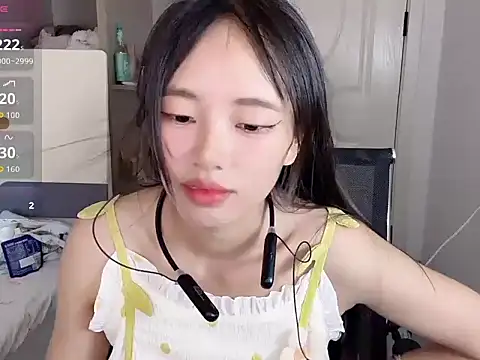 xiaolei-999 online show from June 28, 2026, 3:46 am