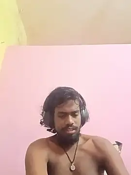 Snapshot of Laxxy_Bnglr chatting on July 7, 2026, 8:34 pm Laxxy Bnglr online show from July 7, 2026, 8:34 pm