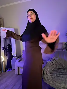 YasminNoir  online show from June 30, 2026, 7:03 pm