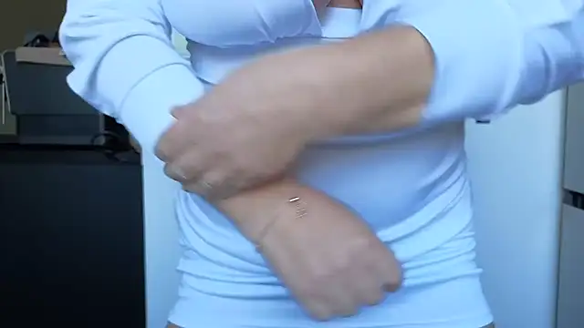 TammyJeann online show from October 3, 2025, 7:54 am