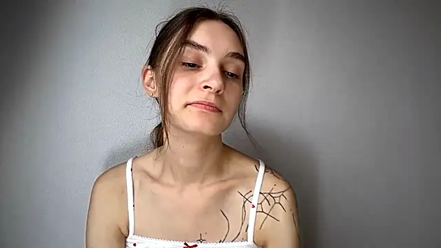 Snapshot of BibiCiarlo chatting on July 4, 2026, 3:57 am BibiCiarlo online show from July 4, 2026, 3:57 am