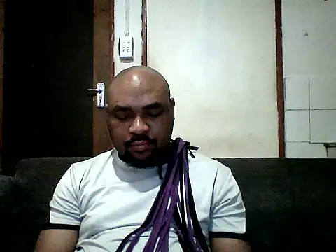 Snapshot of SWEETLEO chatting on July 4, 2026, 5:14 am SWEETLEO online show from July 4, 2026, 5:14 am