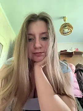 Snapshot of Eliza4121 chatting on July 4, 2026, 5:58 am Eliza4121 online show from July 4, 2026, 5:58 am