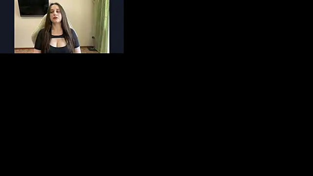 Snapshot of PollyBans chatting on July 3, 2026, 10:22 am PollyBans online show from July 3, 2026, 10:22 am