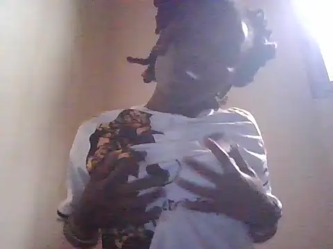Snapshot of Black_beautygirlll chatting on July 4, 2026, 10:43 am Black beautygirlll online show from July 4, 2026, 10:43 am