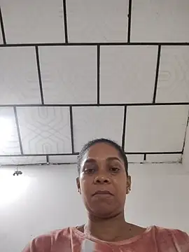 AstridMonroee online show from July 6, 2026, 2:13 pm