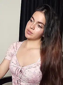 Tiffany markle  online show from July 5, 2026, 4:19 am