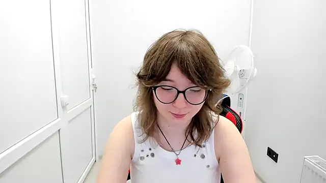 Snapshot of HachiYume chatting on July 13, 2026, 7:18 am HachiYume online show from July 13, 2026, 7:18 am