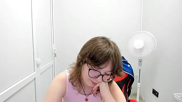 Snapshot of HachiYume chatting on July 14, 2026, 10:32 am HachiYume online show from July 14, 2026, 10:32 am