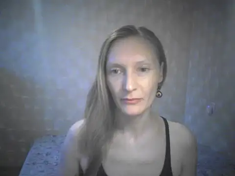 LunaBelle2 online show from July 17, 2026, 6:16 pm