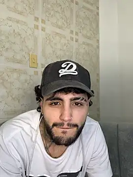 Snapshot of pablo_veelez chatting on July 13, 2026, 2:27 pm pablo veelez online show from July 13, 2026, 2:27 pm